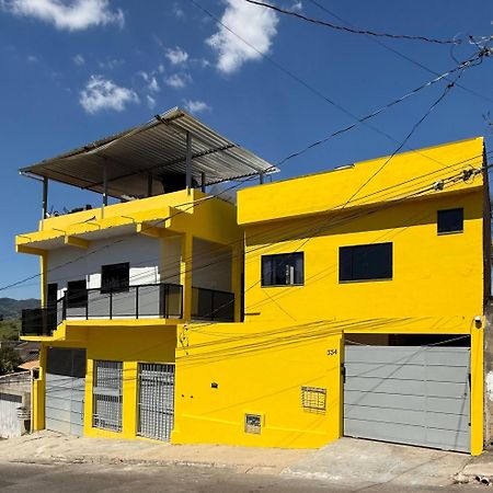 Hostel Amarelinho Brumadinho Exterior photo